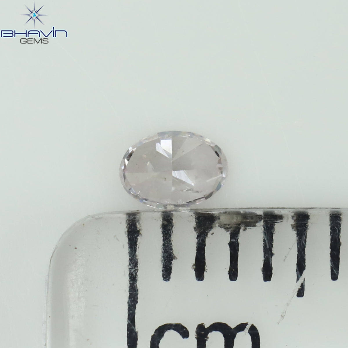 0.30 CT オーバル シェイプ ナチュラル ダイヤモンド ピンク カラー VS2 クラリティ (5.09 MM)
