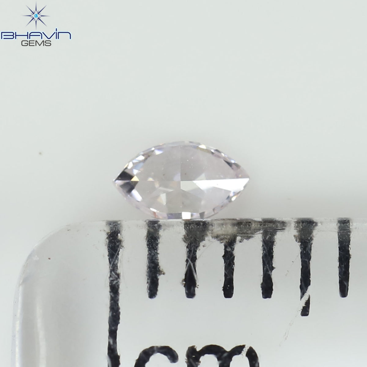0.07 CT マーキスシェイプ 天然ルースダイヤモンド ピンクカラー VS1 クラリティ (3.64 MM)