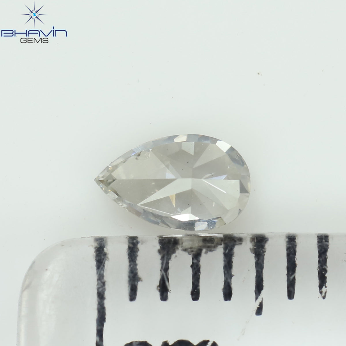 0.25 CT ペアシェイプ 天然ダイヤモンド グレーカラー SI1 クラリティ (4.91 MM)
