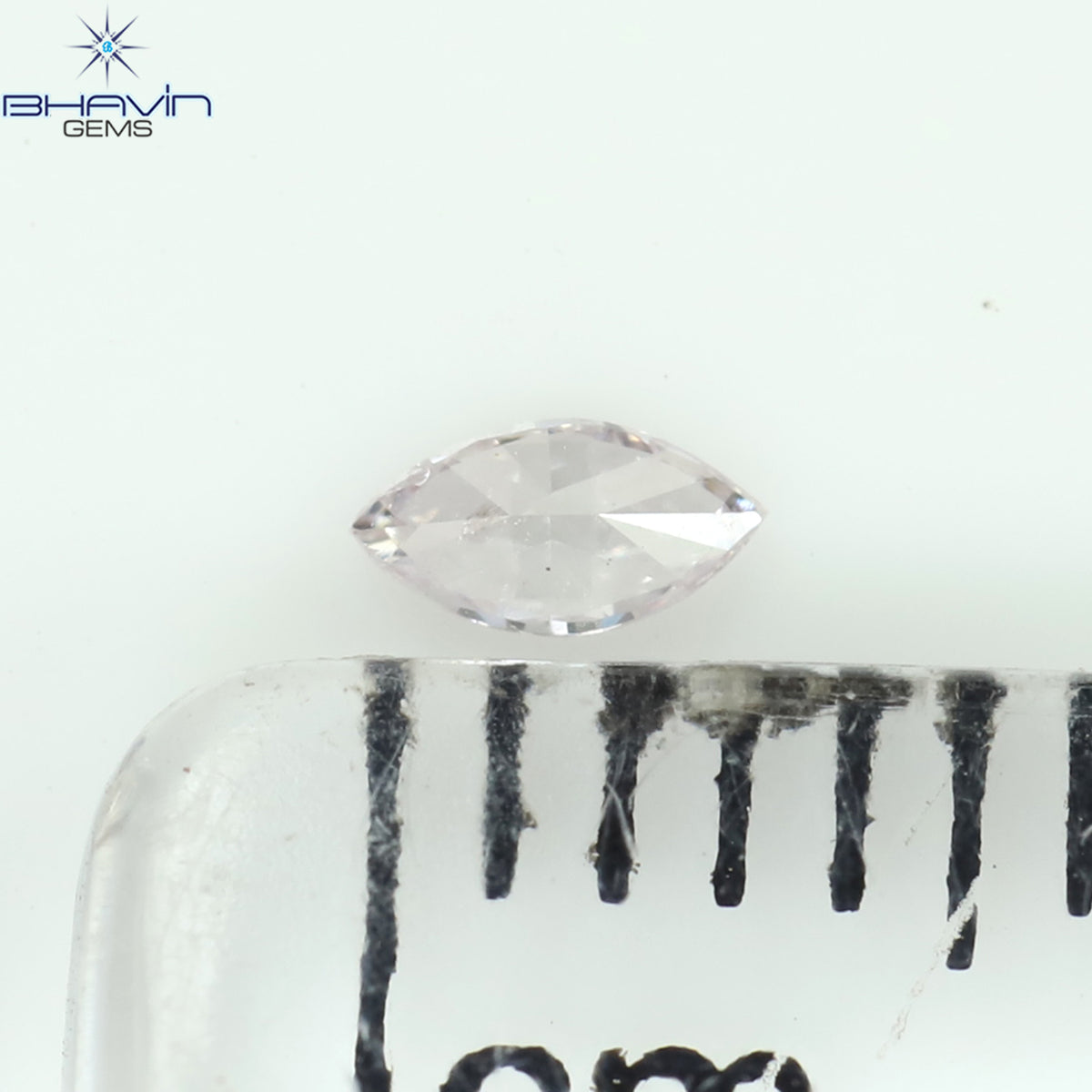 0.05 CT マーキスシェイプ 天然ルースダイヤモンド ピンクカラー SI1 クラリティ (3.63 MM)