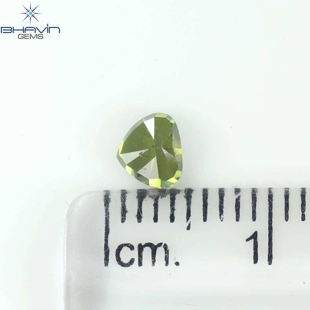 0.24 CT ハート シェイプ ナチュラル ダイヤモンド グリーン カラー SI1 クラリティ (4.11 MM)