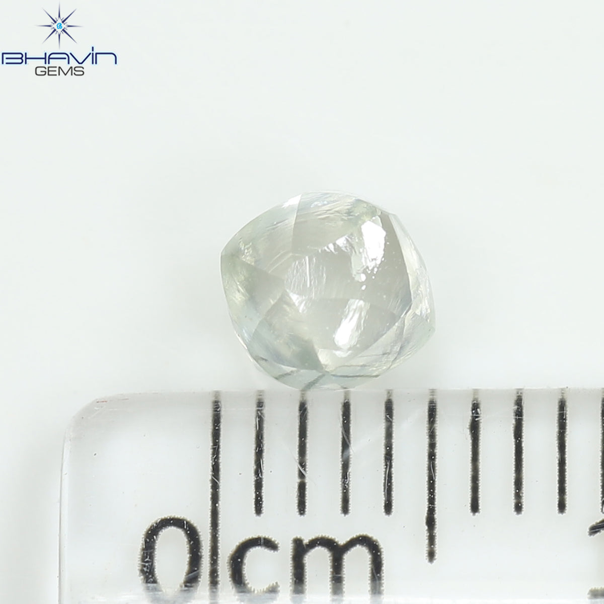 0.97 CT Natural Rough Diamond Green Color Clarity VS (5.39 MM)