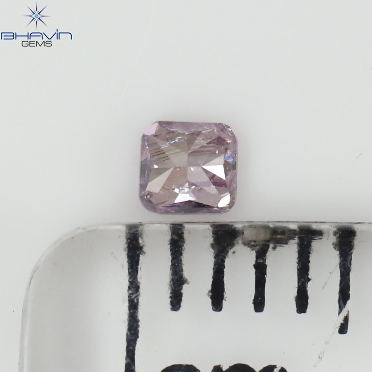 0.05 CT クッションシェイプ 天然ダイヤモンド ピンクカラー VS2 クラリティ (2.28 MM)