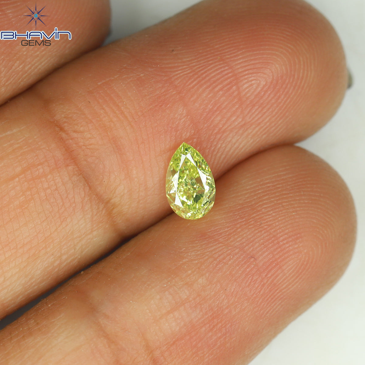 0.38 CT ペアシェイプ ナチュラル ダイヤモンド 緑がかった黄色 VS1 クラリティ (5.55 MM)