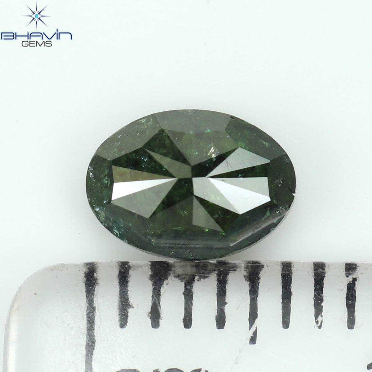 0.72 CT オーバルシェイプ 天然ダイヤモンド グリーンカラー I3 クラリティ (6.48 MM)