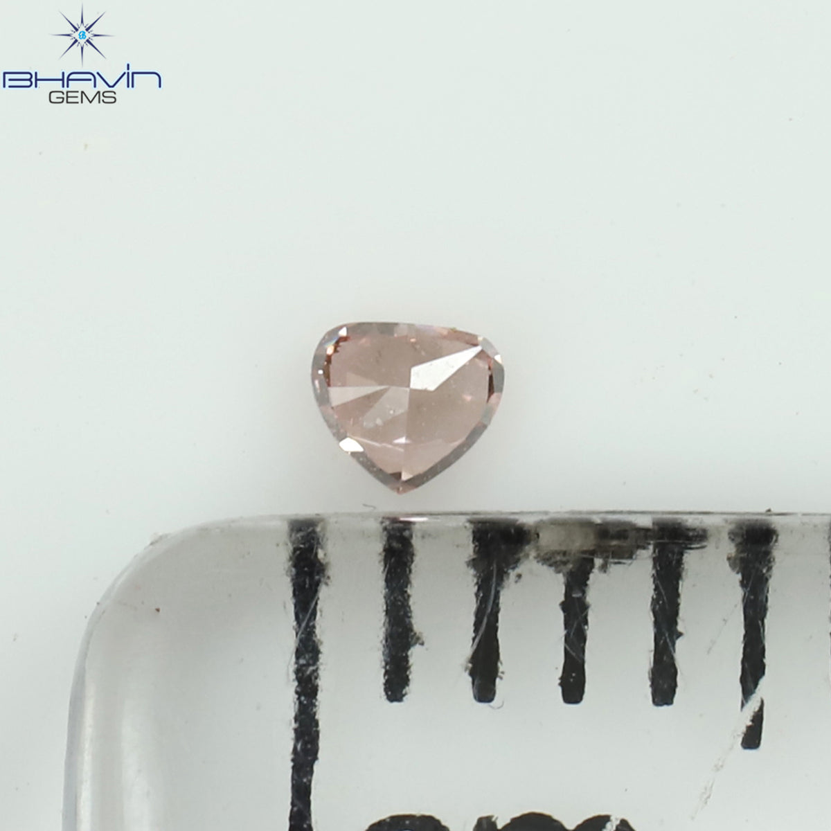 0.04 CT ハートシェイプ 天然ダイヤモンド ピンクカラー VS1 クラリティ (2.15 MM)