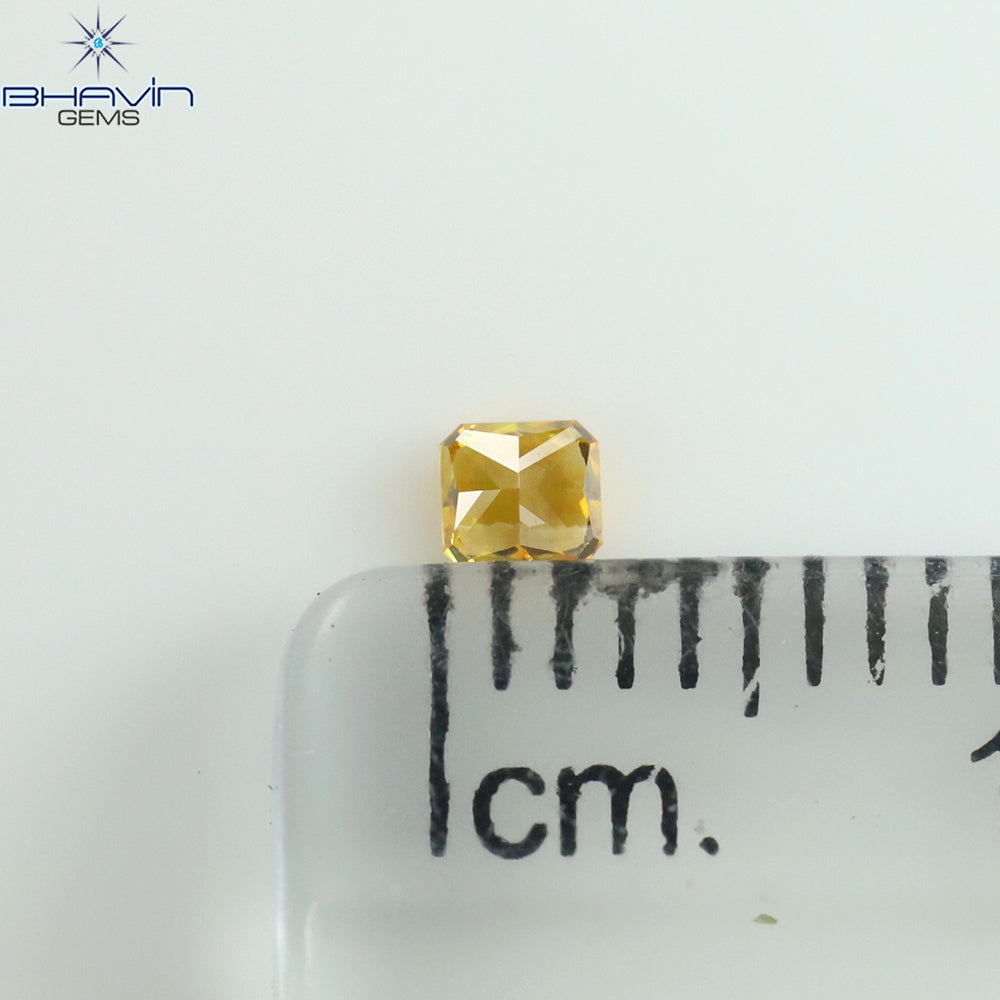 0.19 CT ラディアント シェイプ ナチュラル ダイヤモンド イエロー カラー VS1 クラリティ (3.95 MM)