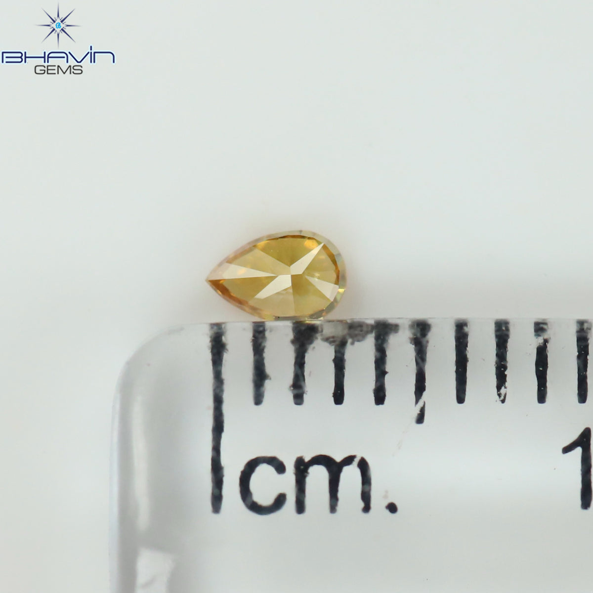 0.09 CT ペアシェイプ 天然ダイヤモンド オレンジカラー VS1 クラリティ (3.52 MM)