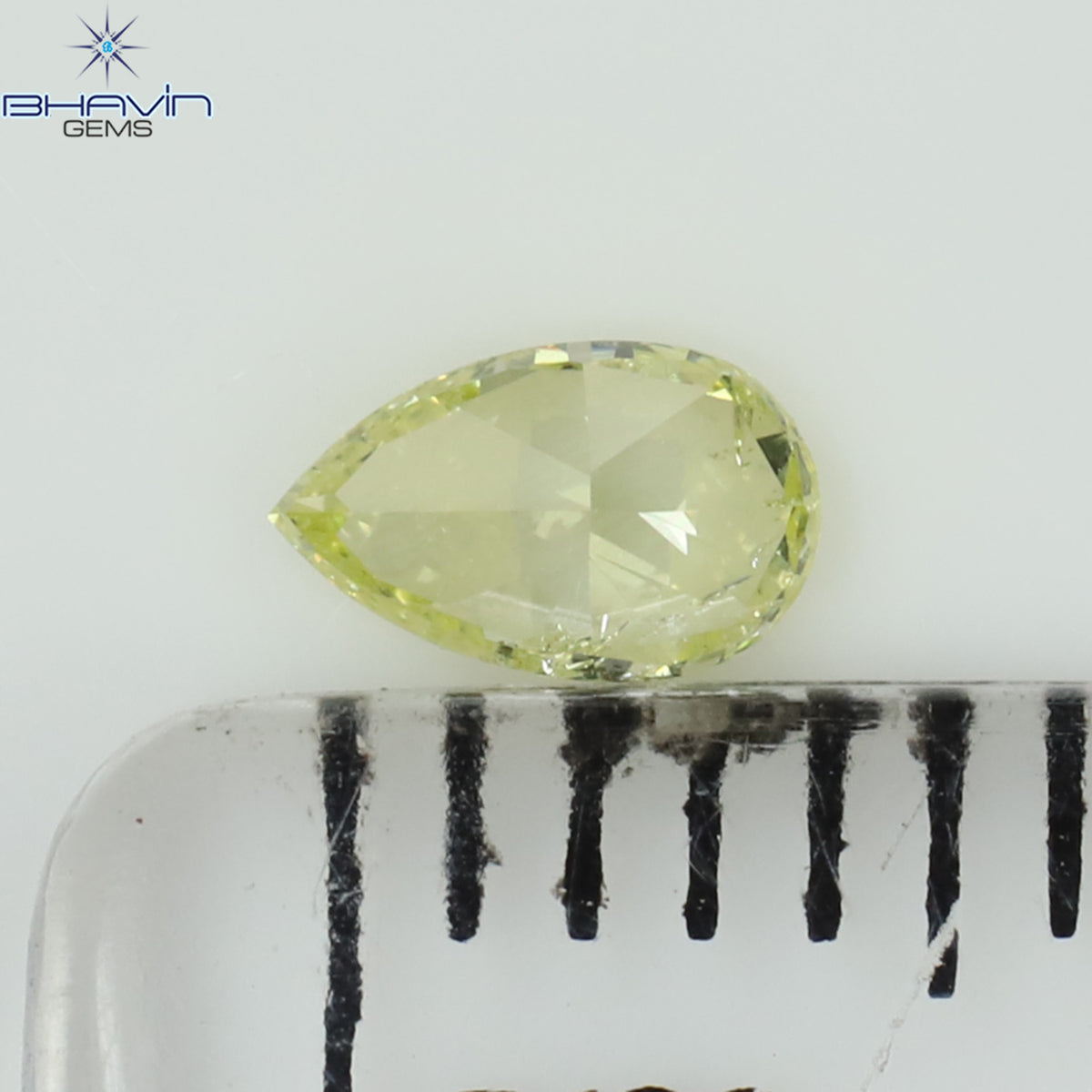 0.17 CT ペアシェイプ 天然ダイヤモンド イエローカラー SI2 クラリティ (4.60 MM)