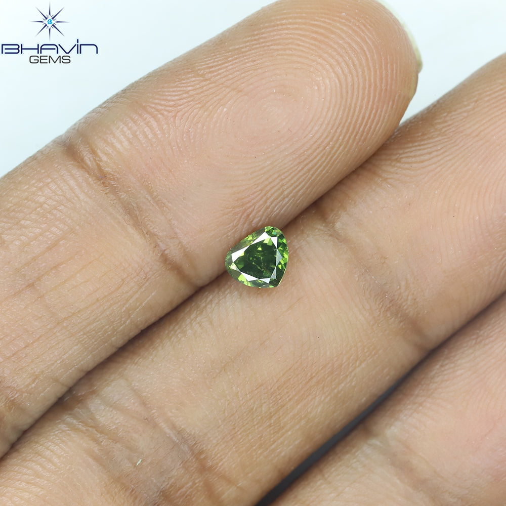 0.24 CT ハート シェイプ ナチュラル ダイヤモンド グリーン カラー SI1 クラリティ (4.11 MM)