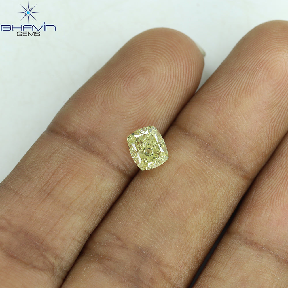 1.01 CT クッションダイヤモンド イエローカラー 天然ダイヤモンド I2 クラリティ (5.90 MM)