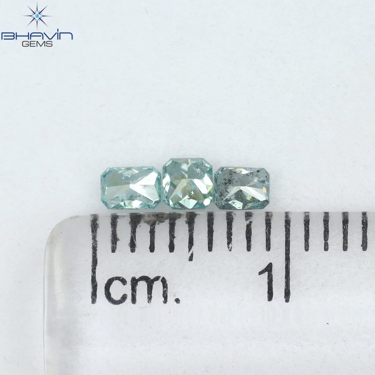 0.29 CT/3 Pcs Radiant Diamond Blue Color Natural Diamond Clarity SI2 (3.18 MM)