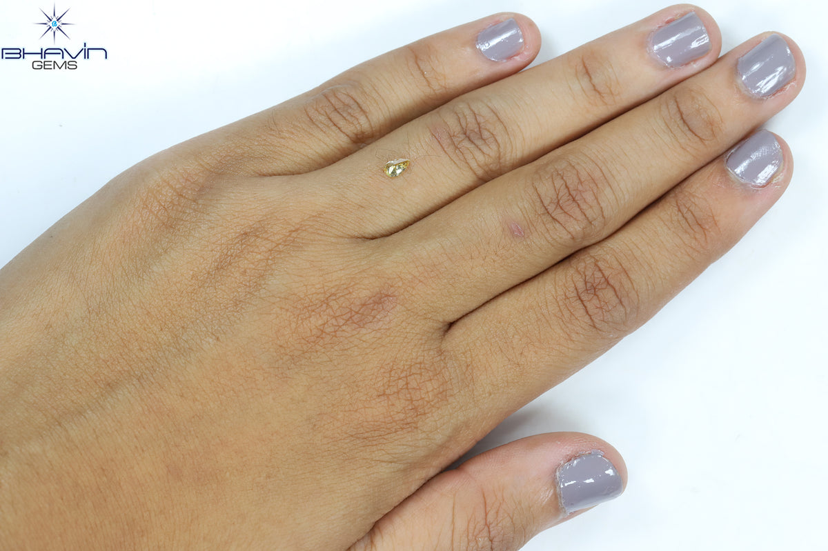 0.19 CT Natural Pear Diamond Orange Color Clarity SI1 (4.68 MM)