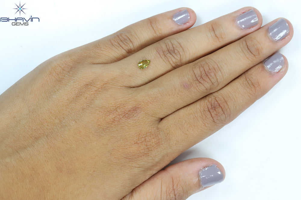 0.40 CT Pear Shape Natural Diamond Vivid Green Color VS1 Clarity (6.38 MM)