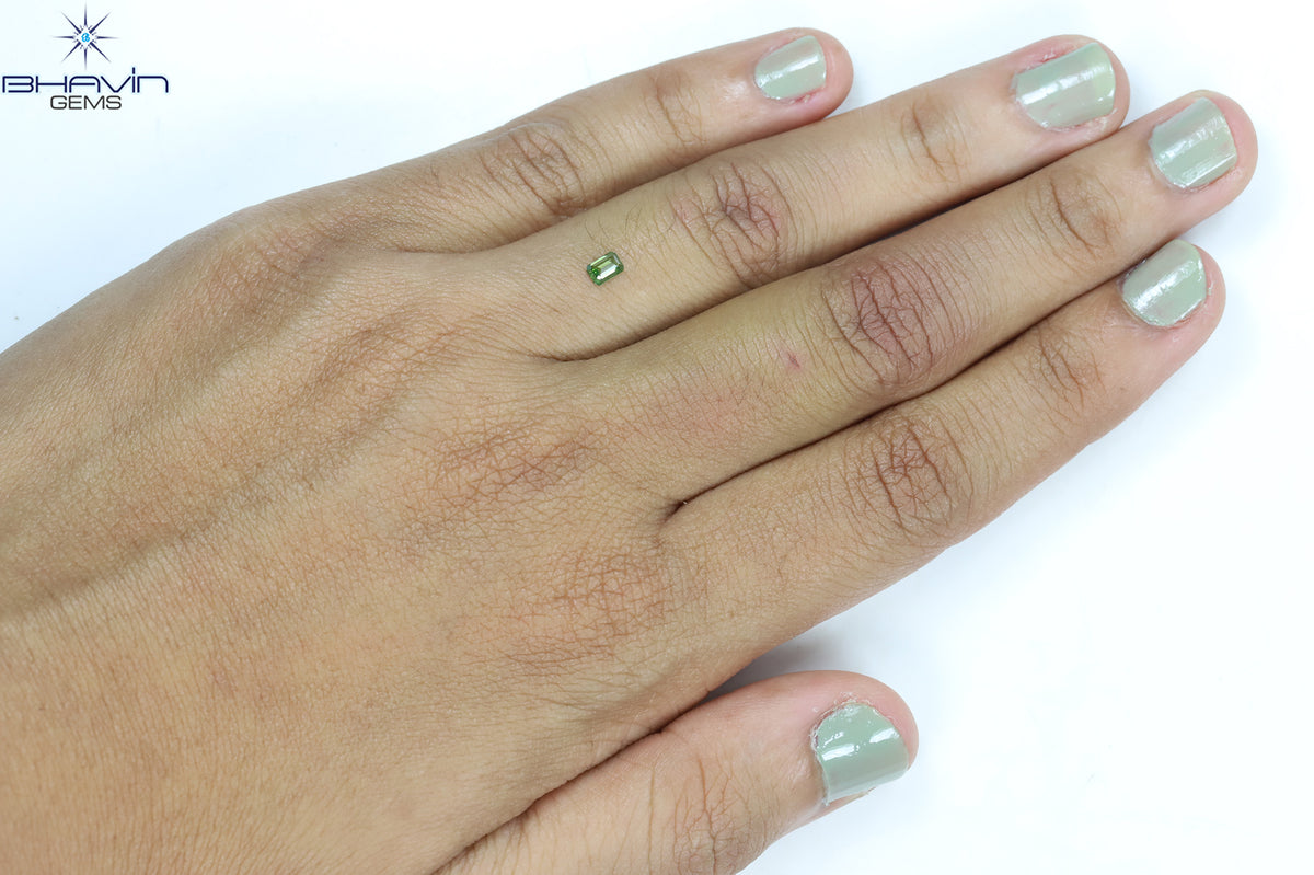 0.14 CT Natural Emerald Diamond Enhanced Vivid Green Color Clarity VS1 (3.70 MM)