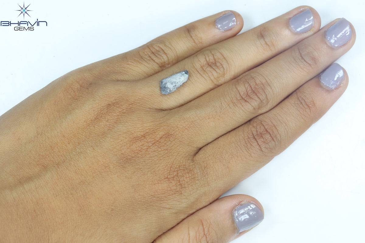 0.79 CT ラフシェイプ ナチュラル ダイヤモンド グレー カラー I3 クラリティ (6.28 MM)