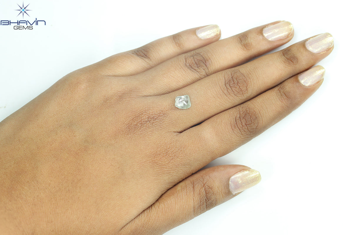 1.51 CT Natural Rough Diamond Green Color Clarity VS (8.42 MM)