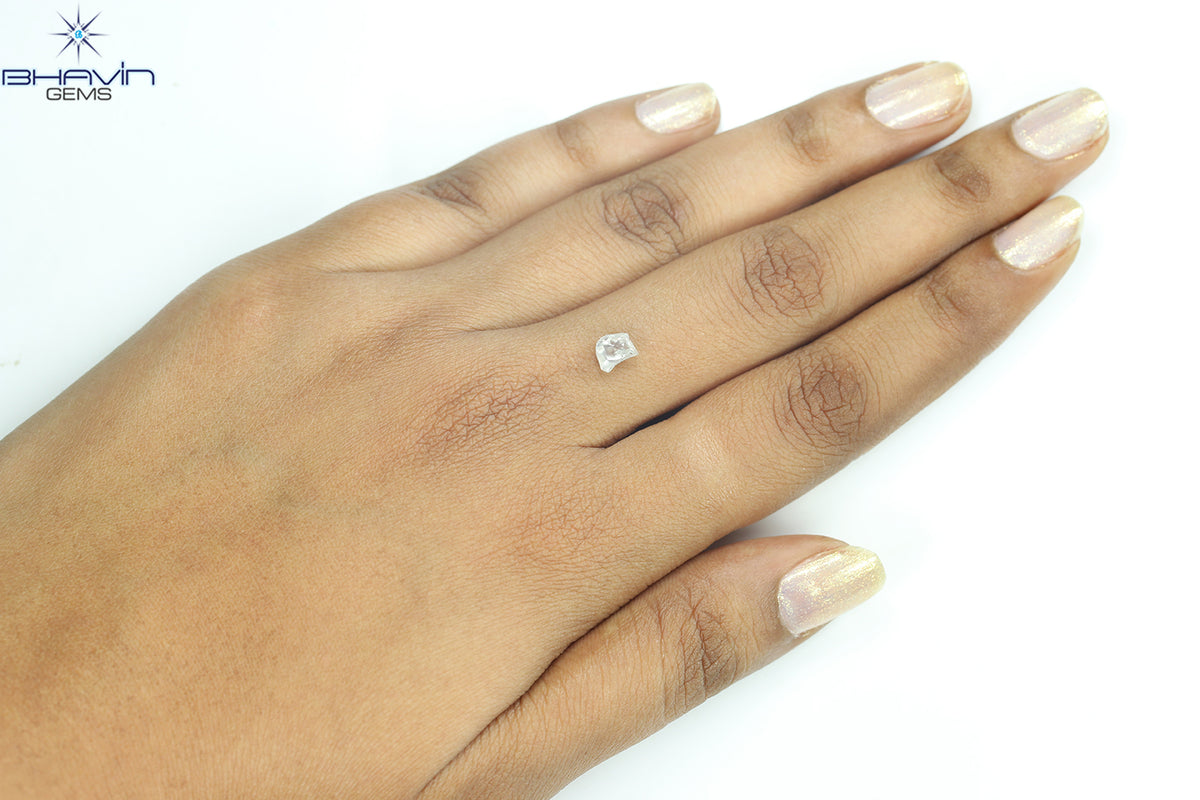 0.92 CT Natural Rough Diamond White Color Clarity VS (5.88 MM)