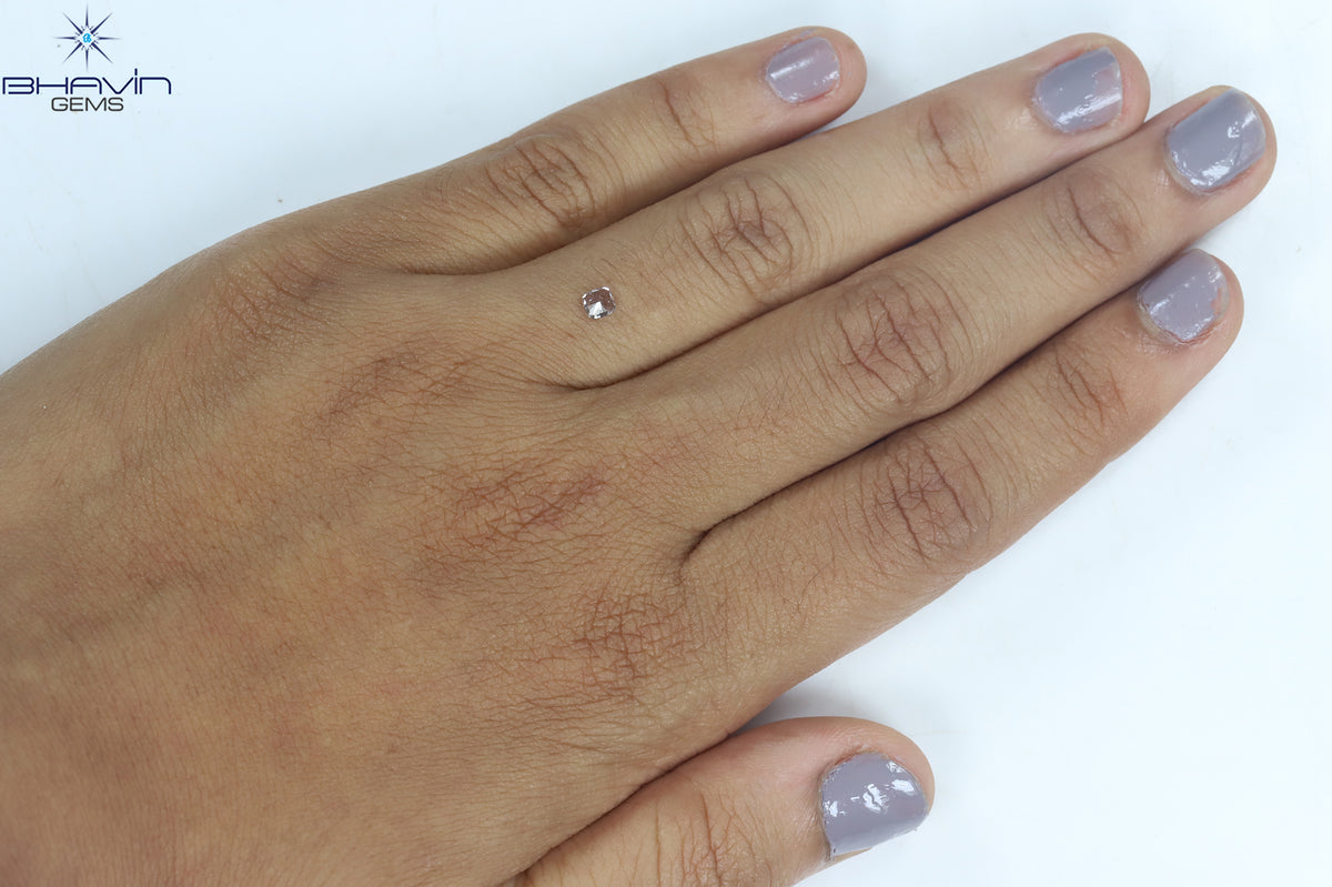 0.05 CT クッションシェイプ 天然ダイヤモンド ピンクカラー VS2 クラリティ (2.28 MM)