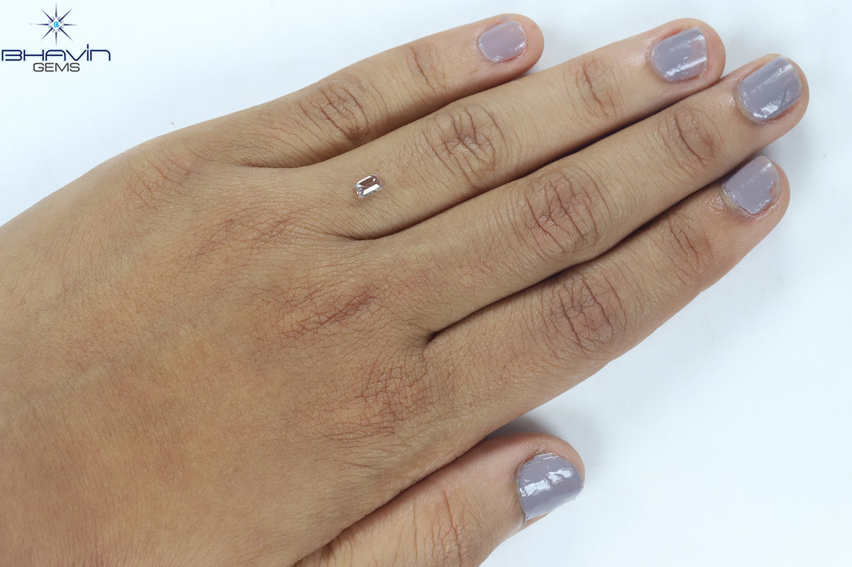 0.43 CT エメラルド シェイプ ナチュラル ダイヤモンド グレー色 SI1 クラリティ (5.22 MM)