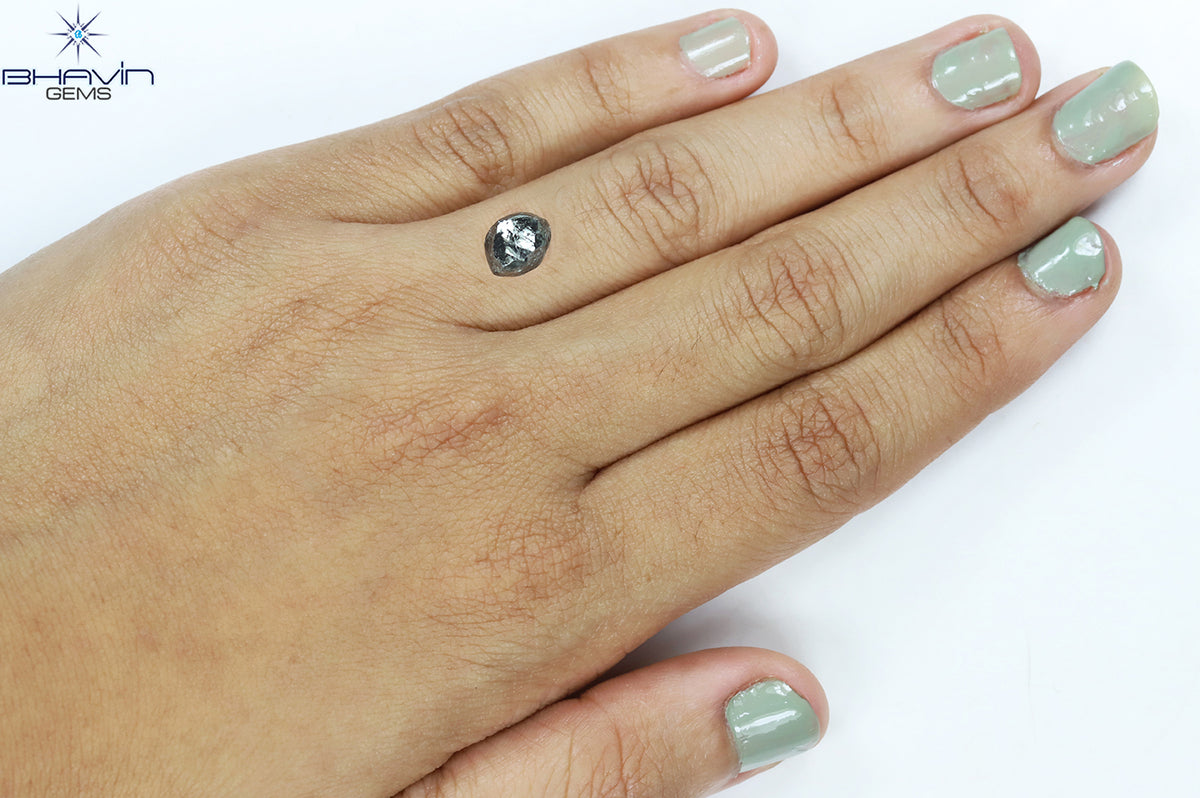 0.44 CT ラフシェイプ ナチュラル ダイヤモンド ブラック グレー (ソルト アンド パッパー) カラー I3 クラリティ (4.95 MM)