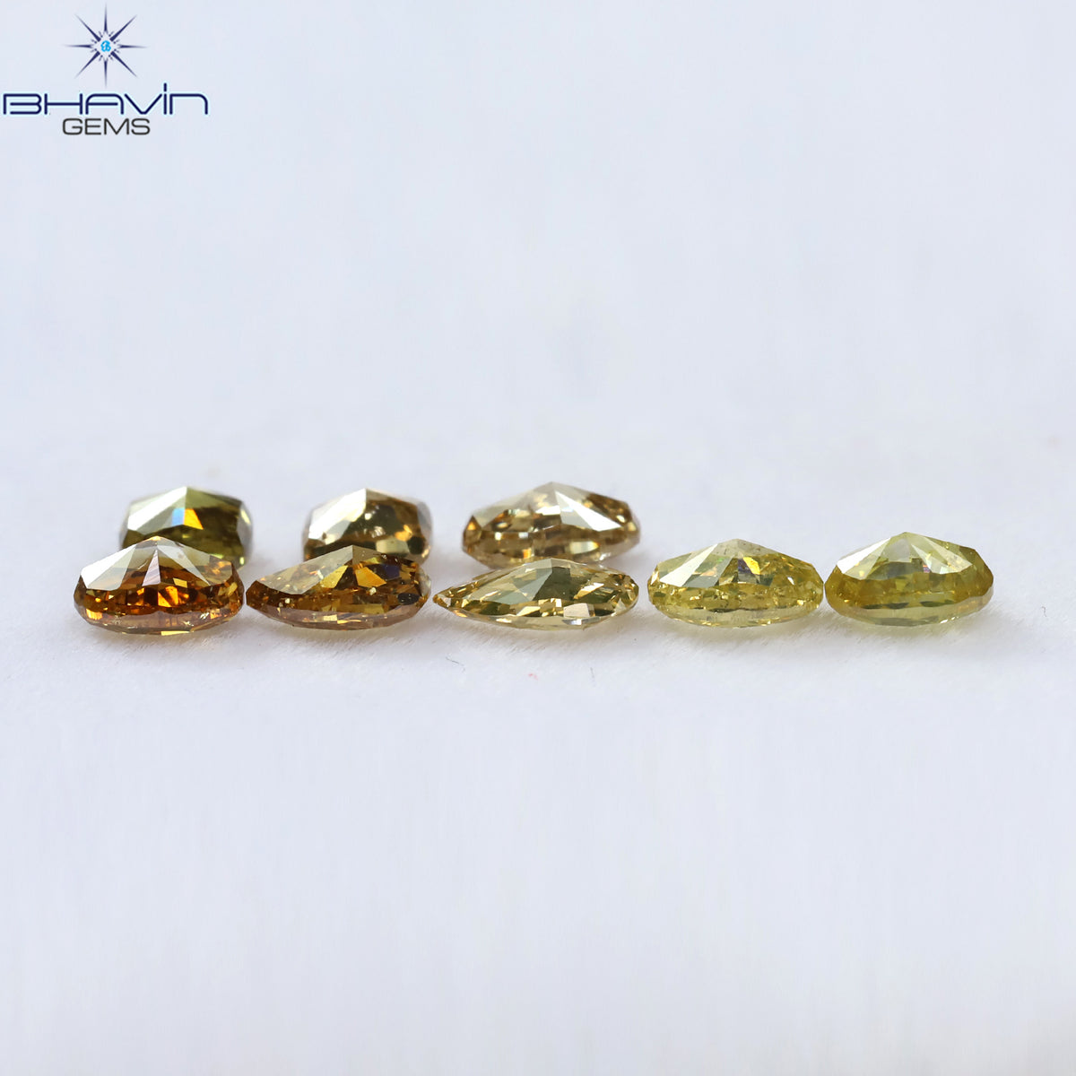 0.34 CT ハートシェイプ ナチュラル ダイヤモンド オレンジ色 VS1 クラリティ (4.59 MM)