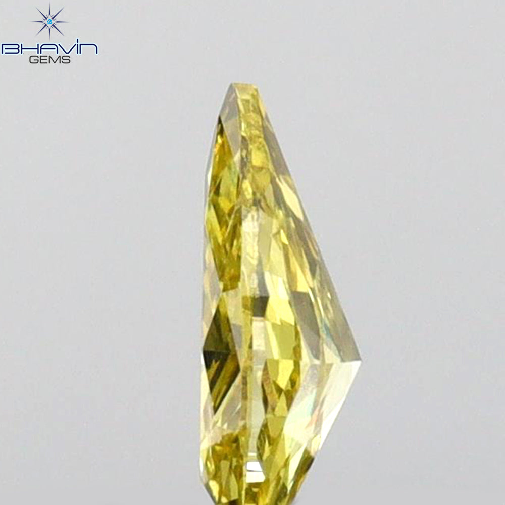 0.30 CT Pear Shape Natural Diamond Green (Chameleon) Color VS2 Clarity (6.13 MM)