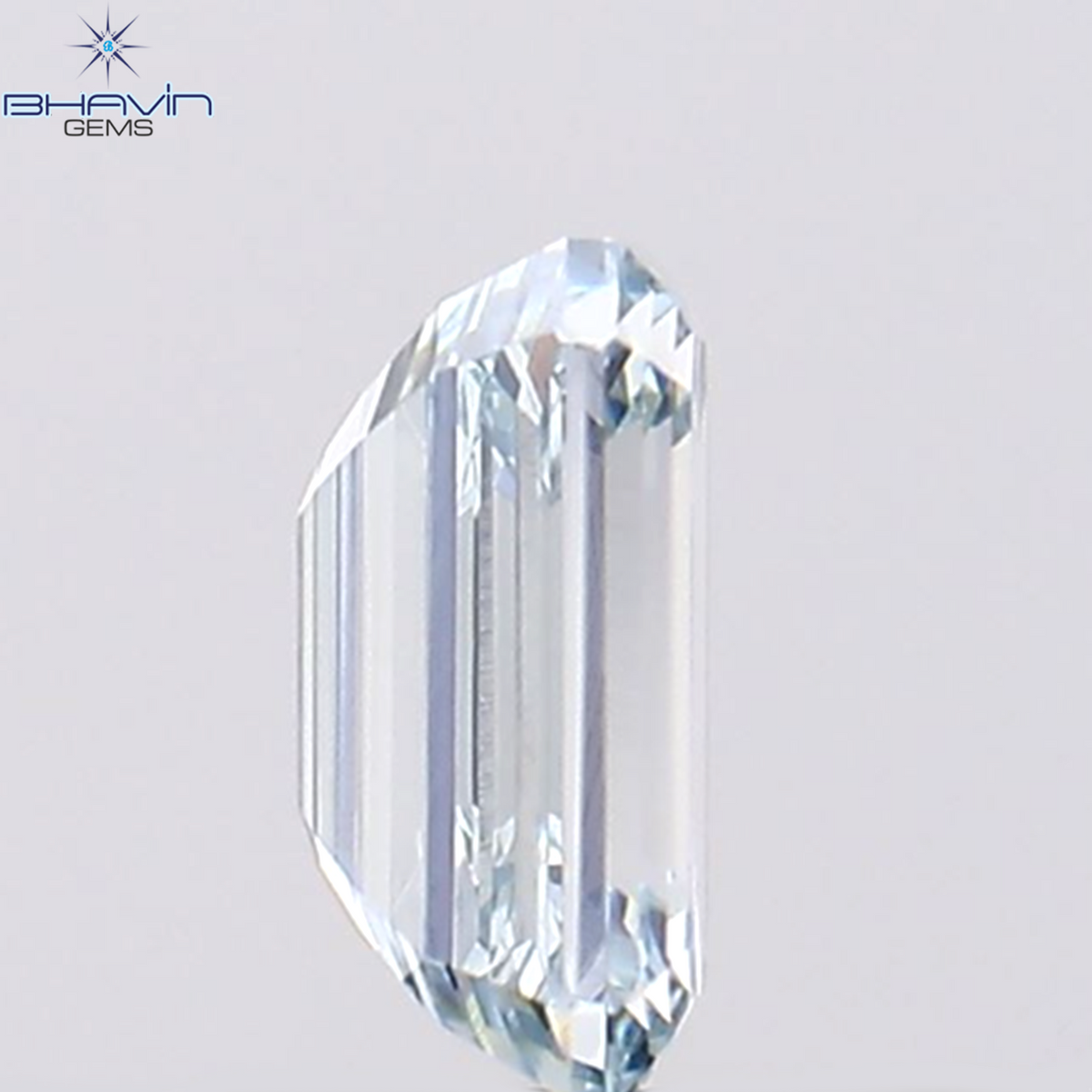 0.49 CT Natural Emerald Diamond Enhanced Greenish Blue Color Clarity VS1 (5.32 MM)