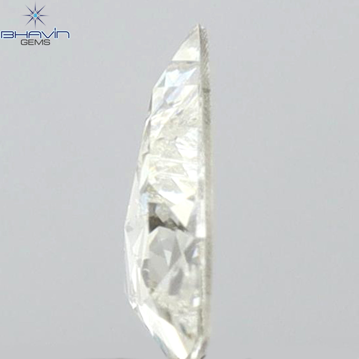 0.12 CT トライアングル シェイプ ナチュラル ダイヤモンド グリーン カラー SI2 クラリティ (3.44 MM)