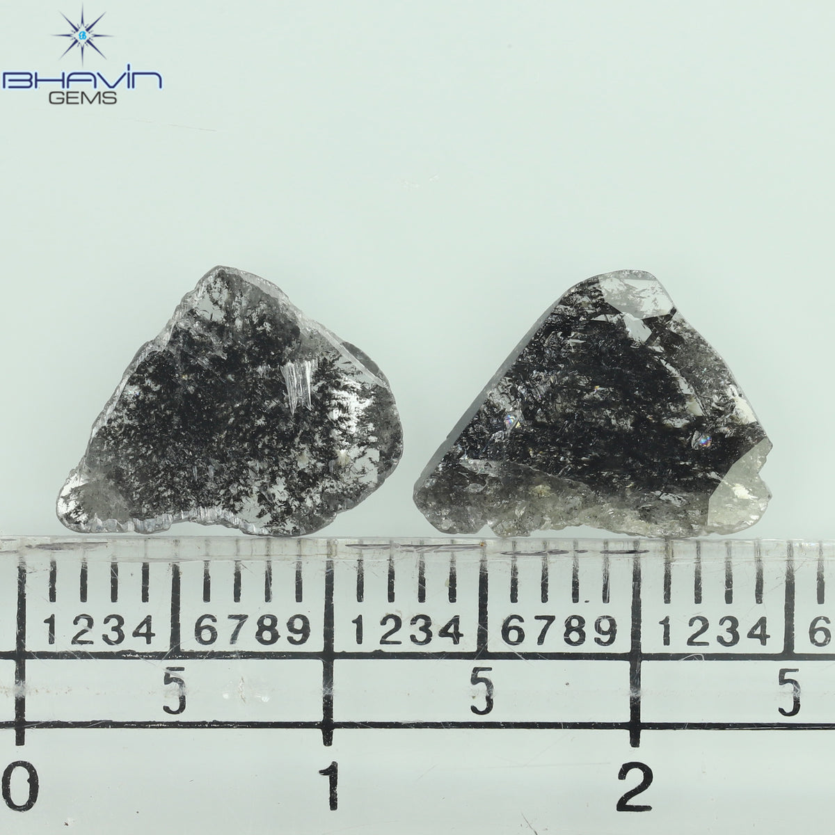 1.47 CT/2 個ミックス シェイプ ナチュラル ダイヤモンド ソルト アンド ペッパー カラー I3 クラリティ (12.40 MM)