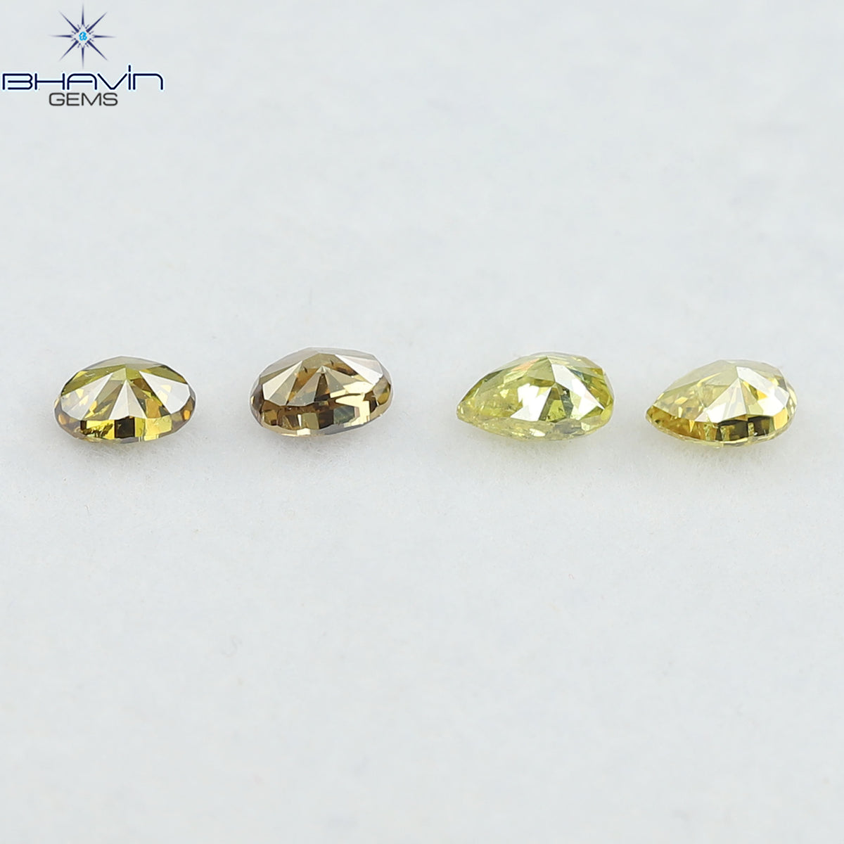 0.85 CT/4 Pcs Natural Mix Diamond Mix Fancy Color Clarity SI (4.62 MM)
