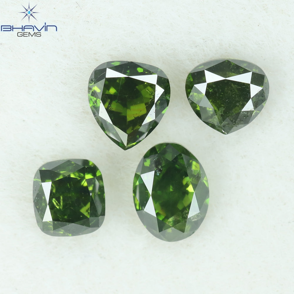 0.67 CT/4 CT Mix Shape Natural Diamond Green Color SI2 Clarity (4.00 MM)