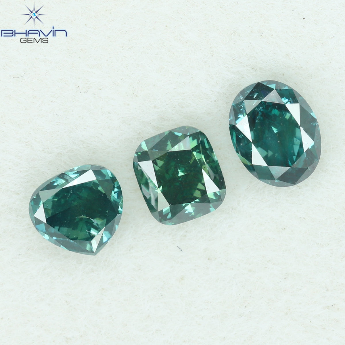 0.34 CT/3 ピース ミックス シェイプ ナチュラル ダイヤモンド グリーン ピンク カラー I1 クラリティ (4.37 MM)