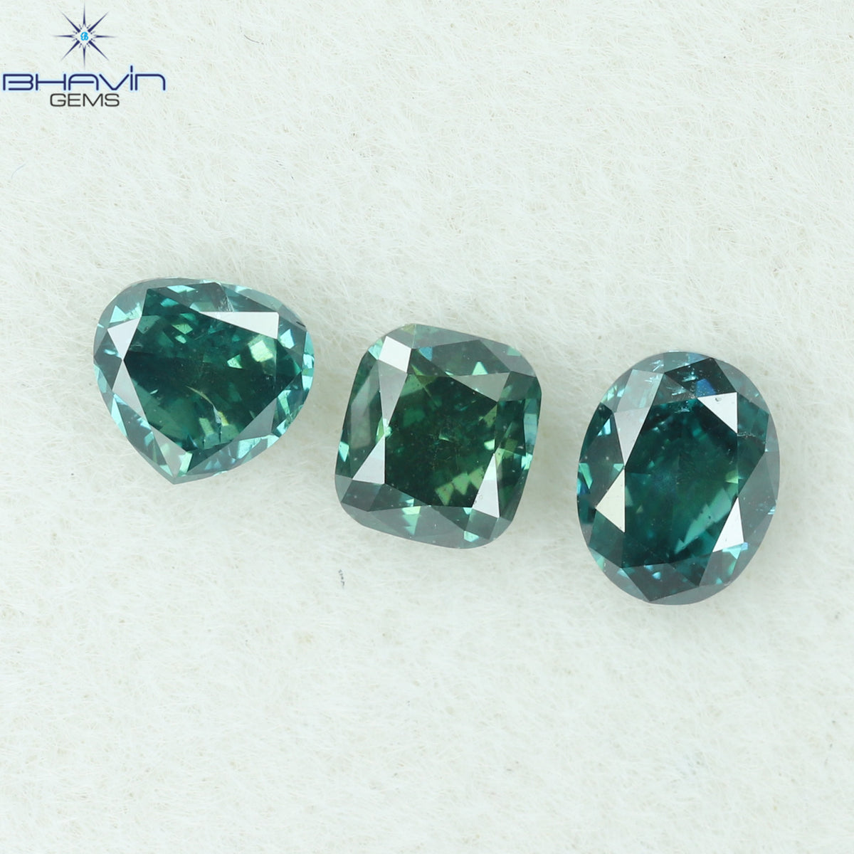 0.34 CT/3 ピース ミックス シェイプ ナチュラル ダイヤモンド グリーン ピンク カラー I1 クラリティ (4.37 MM)