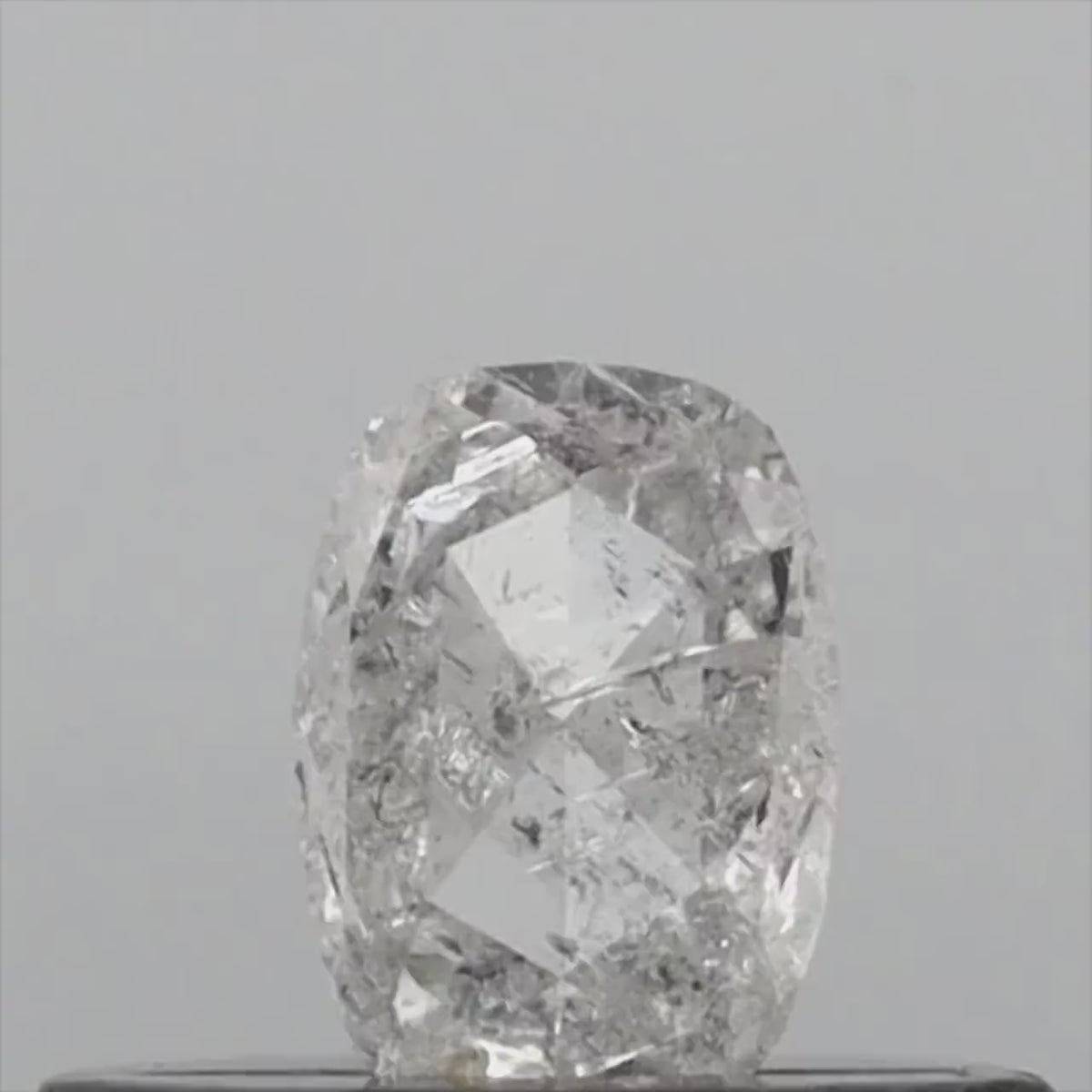 0.21 CT オーバルシェイプ 天然ダイヤモンド ホワイトカラー I2 クラリティ (4.57 MM)