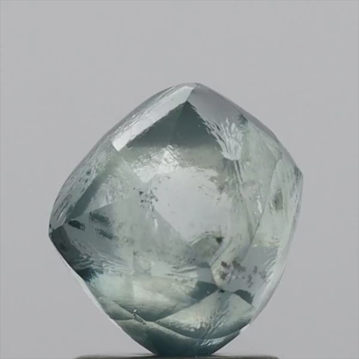 2.93 CT Natural Rough Diamond Enhanced Blue Color Clarity SI (7.97 MM)