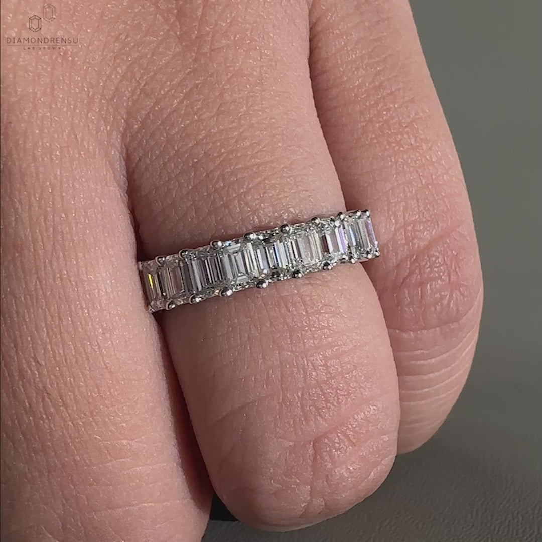 0.15 CT Emerald Cut Lab Grown Diamond Wedding Band - Testing product