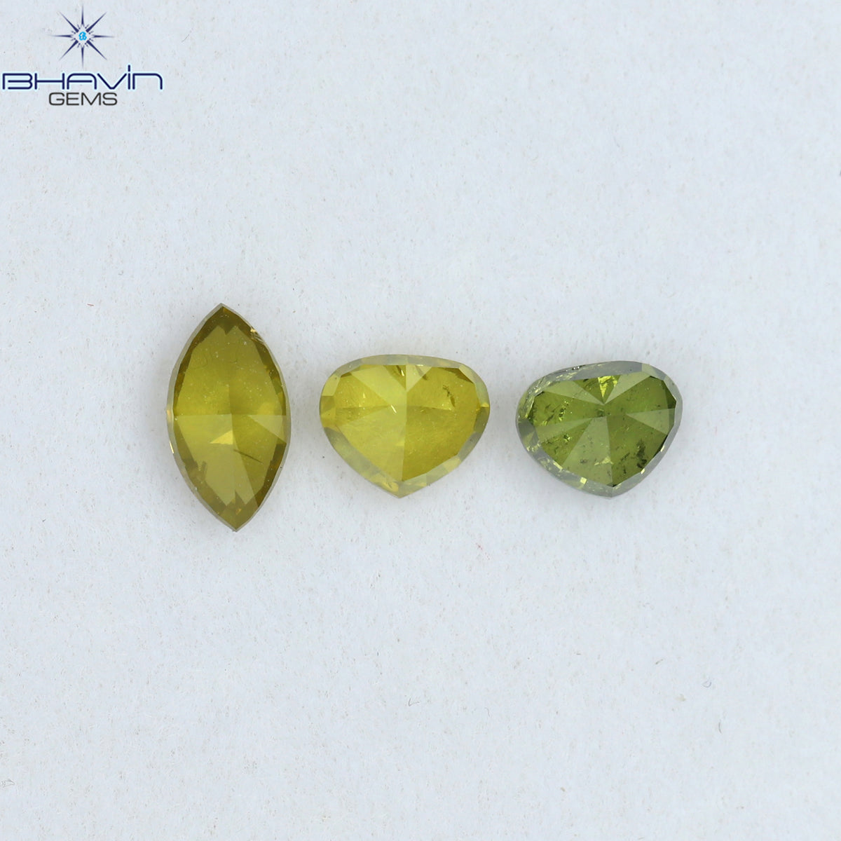 0.66 CT/3 ピース ミックス シェイプ ナチュラル ダイヤモンド イエロー グリーン カラー SI2 クラリティ (5.38 MM)