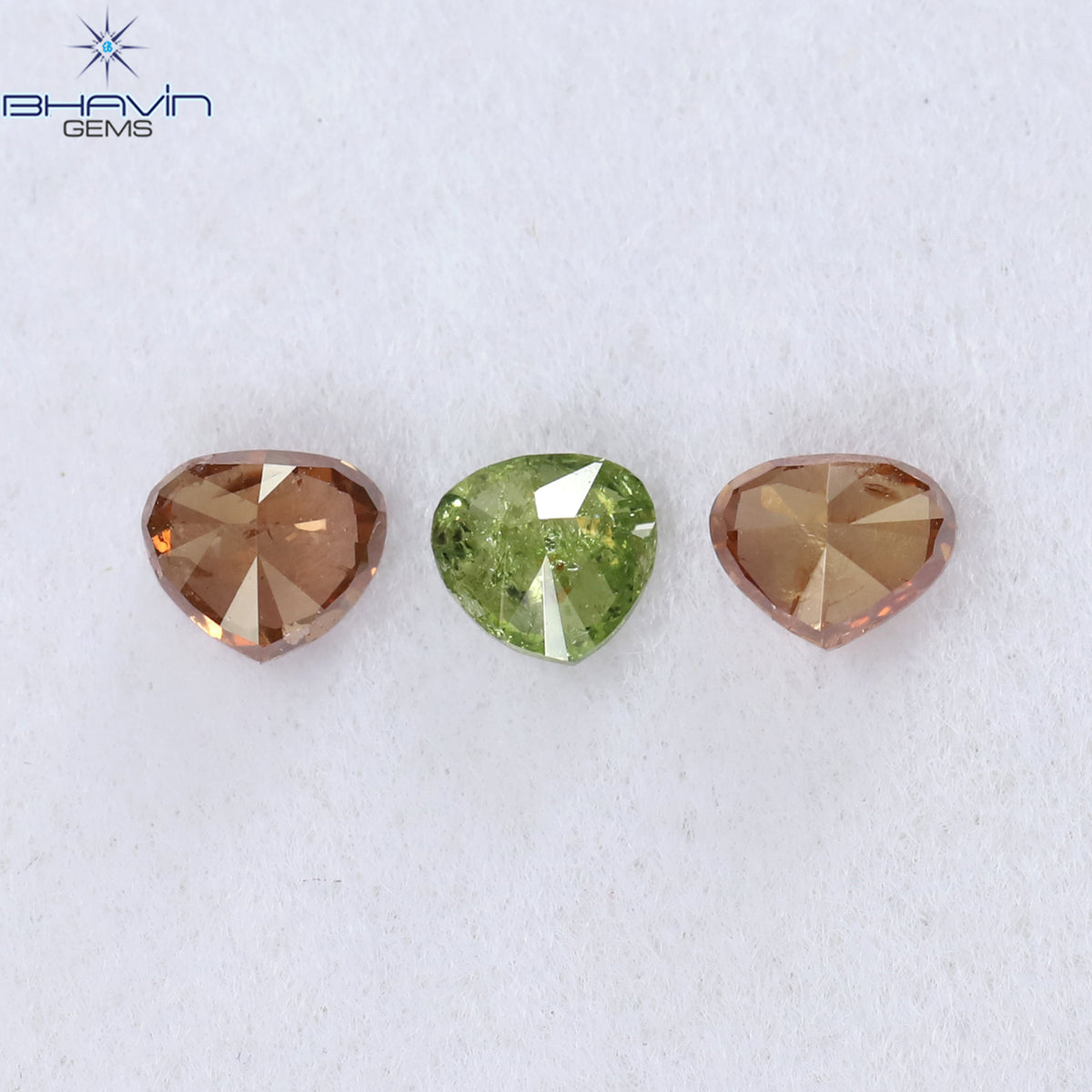 0.51 CT/3 ピース ハートシェイプ エンハンスト ピンク グリーン カラー ナチュラル ルース ダイヤモンド I1 クラリティ (3.20 MM)