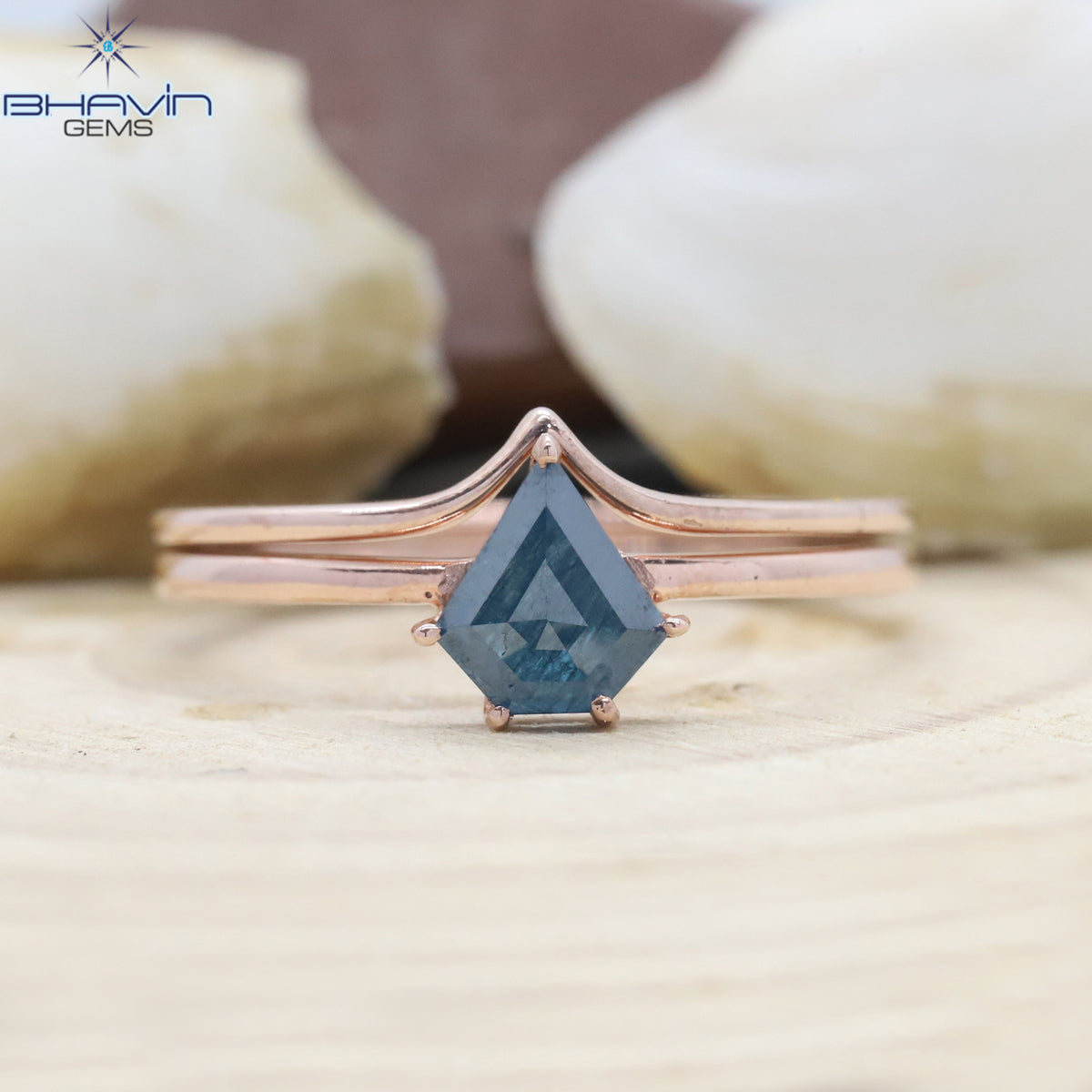 五角形ダイヤモンド、ブルーダイヤモンド、天然ダイヤモンドリング、婚約指輪、結婚指輪、ダイヤモンドリング