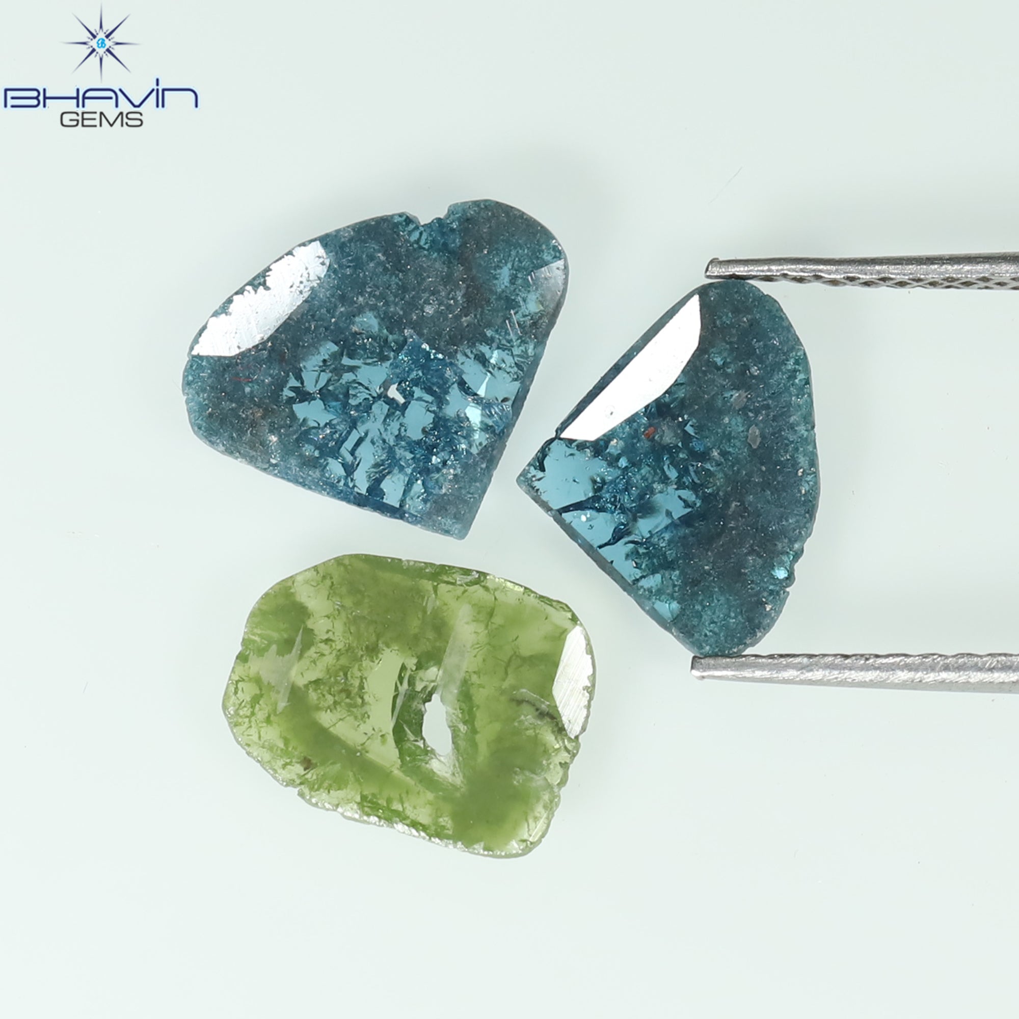 1.38 CT/3 個のスライス形状天然ダイヤモンド ブルー グリーン色 I3 クラリティ (9.53 MM)