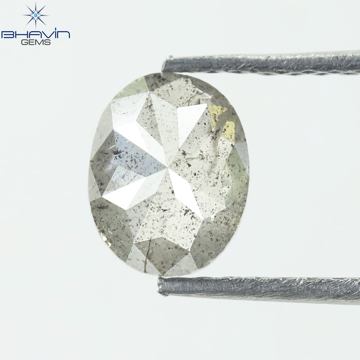 0.78 CT オーバルシェイプ ナチュラル ダイヤモンド ソルト アンド ペッパー カラー I3 クラリティ (6.70 MM)