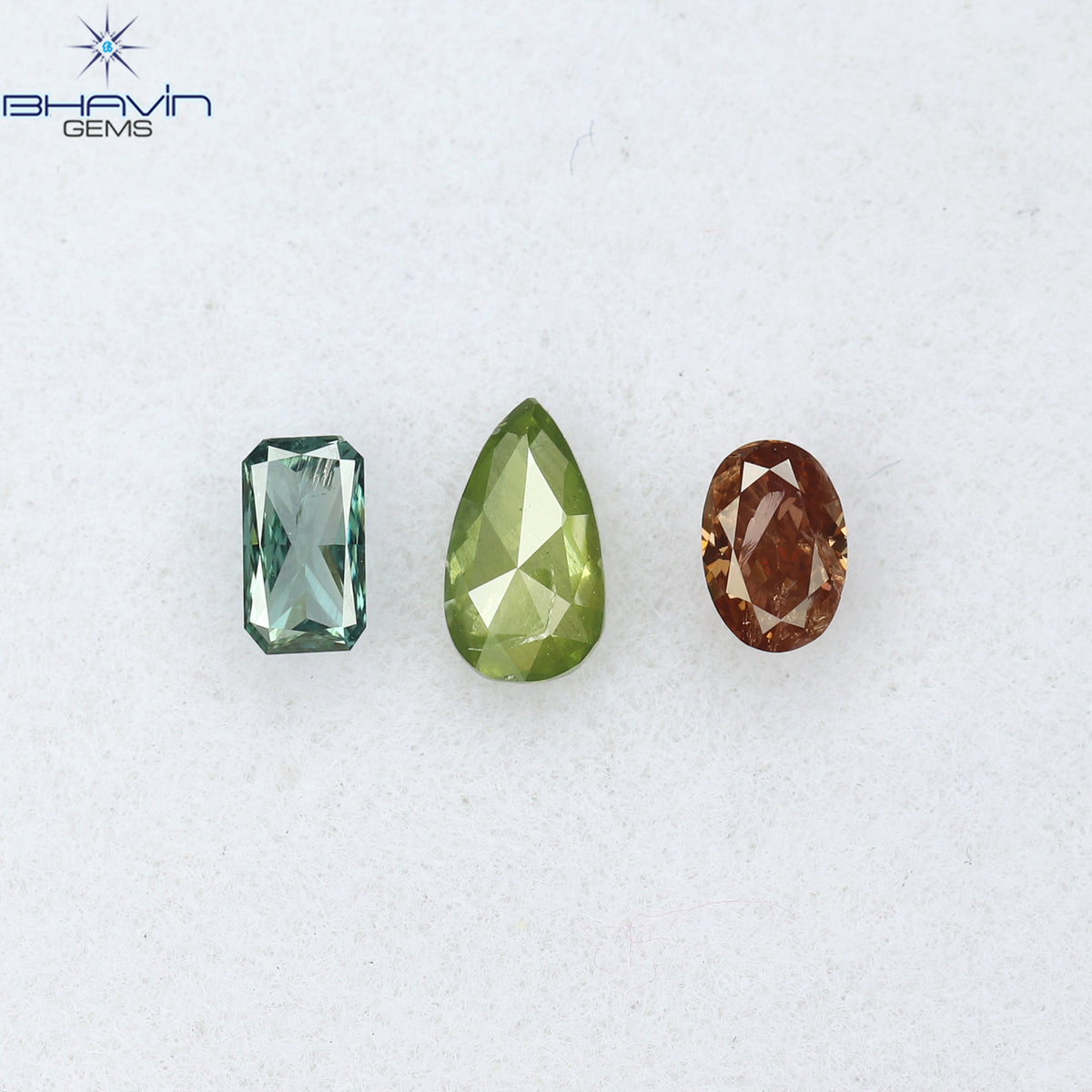 0.34 CT/3 ピース ミックス シェイプ ナチュラル ダイヤモンド ミックス カラー SI2 クラリティ (4.75 MM)