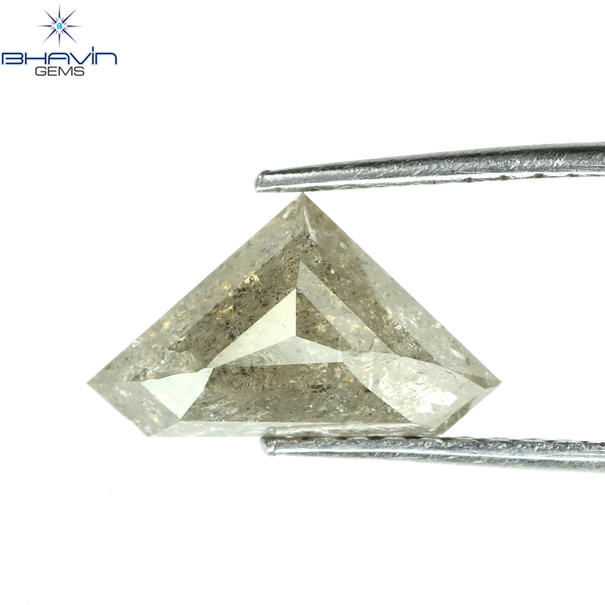 1.11 CT クッション シェイプ ソルト アンド ペッパー カラー ダイヤモンド クラリティ I3 (5.59 MM)