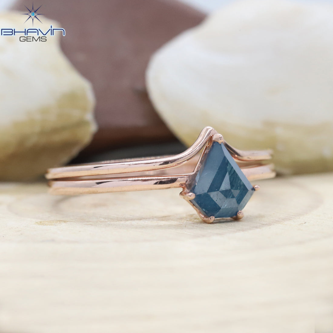 五角形ダイヤモンド、ブルーダイヤモンド、天然ダイヤモンドリング、婚約指輪、結婚指輪、ダイヤモンドリング