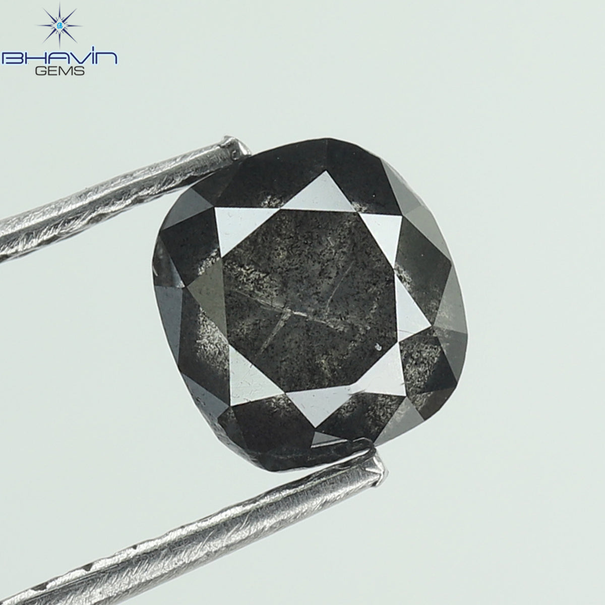 1.11 CT クッション シェイプ ソルト アンド ペッパー カラー ダイヤモンド クラリティ I3 (5.59 MM)