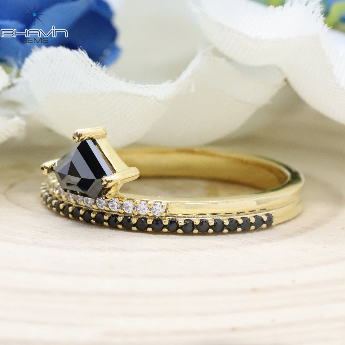 Natural Pentagon Shape Diamond Ring Set with Matching Band