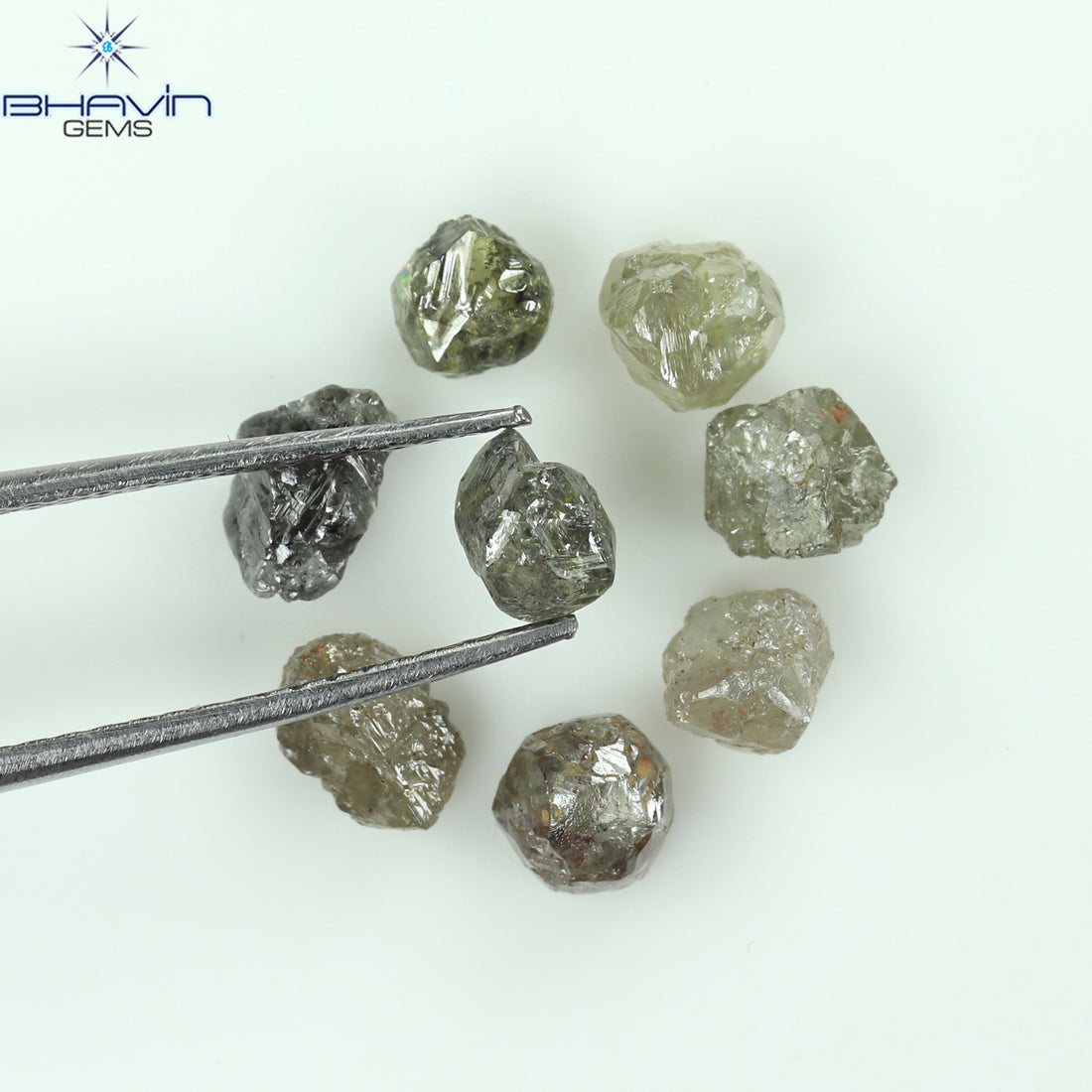 4.83 CT/8 ピース ラフシェイプ ソルト アンド ペッパー カラー ナチュラル ダイヤモンド I3 クラリティ (4.43 MM)