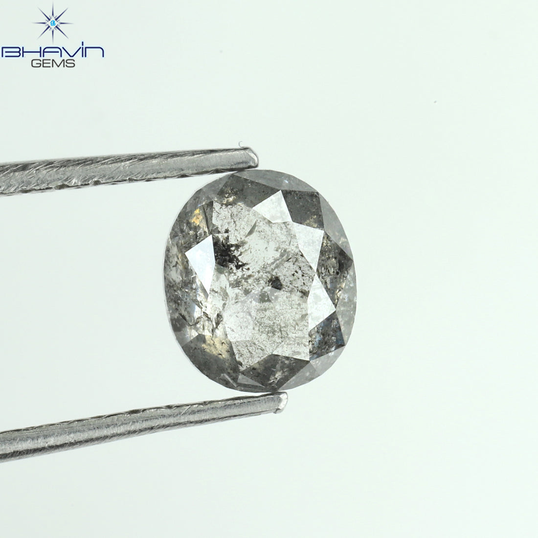 0.43 CT オーバルシェイプ ナチュラル ダイヤモンド ソルト アンド パッパー カラー I3 クラリティ (5.18 MM)