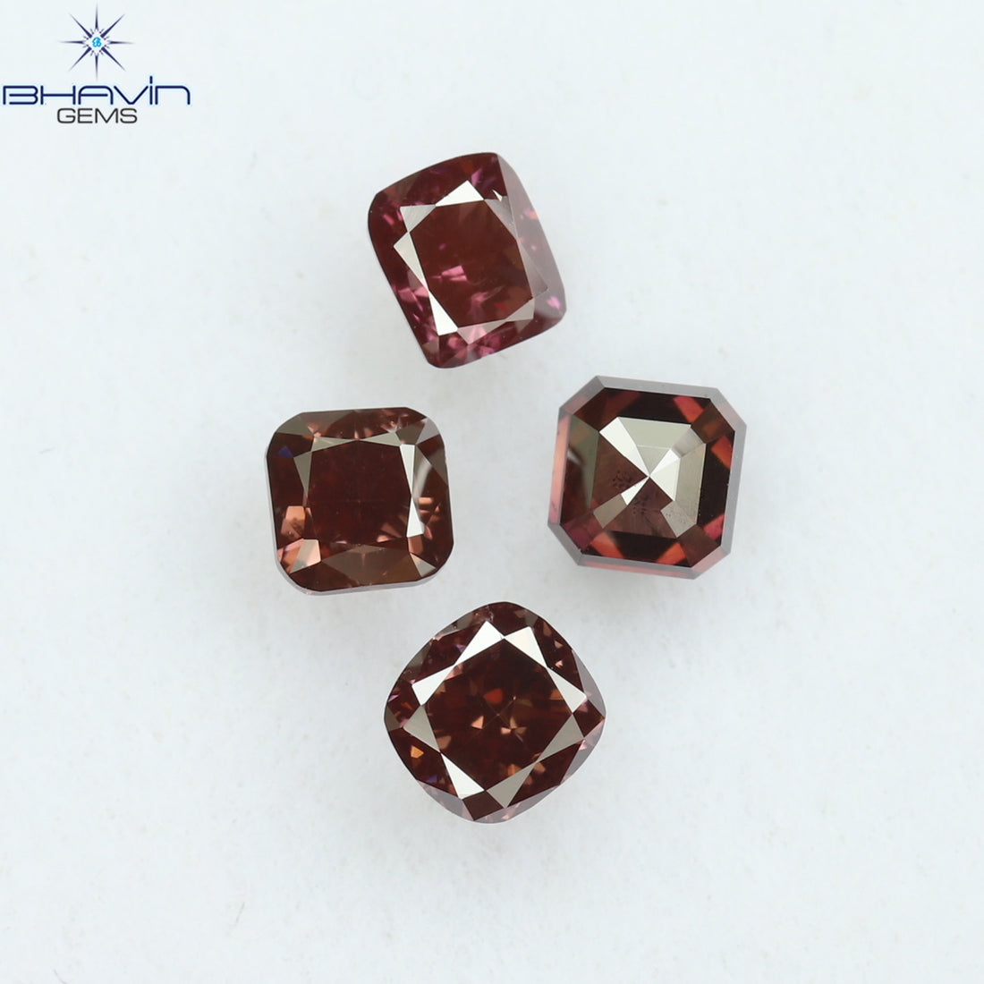 0.70 CT/4 ピース クッション シェイプ ナチュラル ダイヤモンド ピンク色 VS2 クラリティ (3.06 MM)